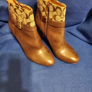 COPY - Coach boots